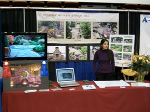 Samantha Works The Booth